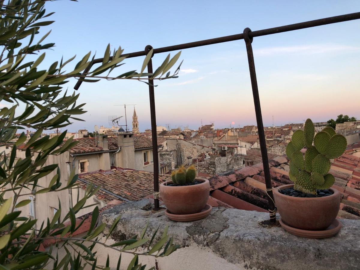 Appartement Avec Terrasse Panoramique Au Coeur De Ним Екстериор снимка